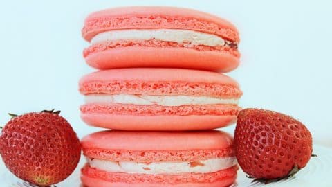 Strawberry_Macaron_17-480x270.jpg